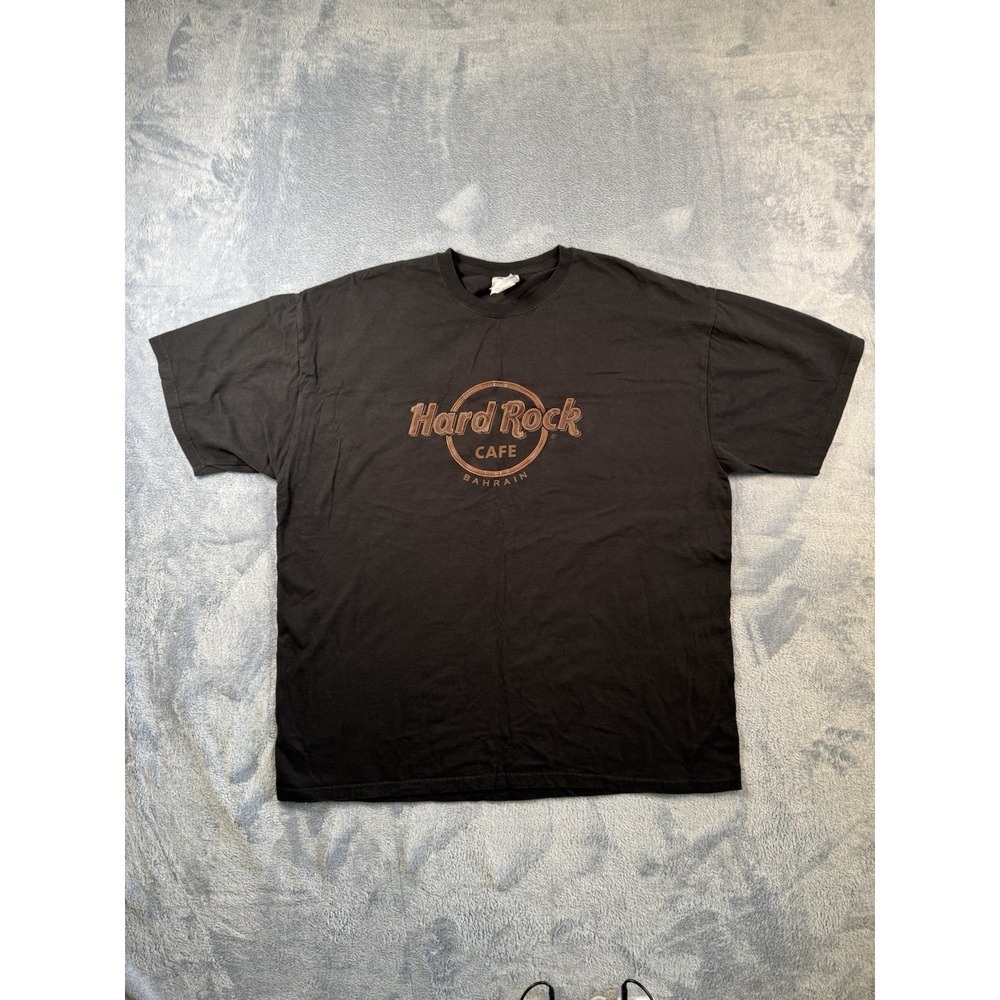 Vintage Hard Rock Cafe Bahrain Shirt XL Extra Large Black Textured Logo 3301–3